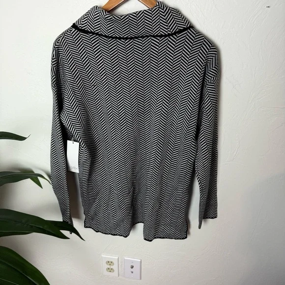 Calvin Klein Black & White Herringbone Cowl Neck Top – Small (NWT) - Picture 6 of 6